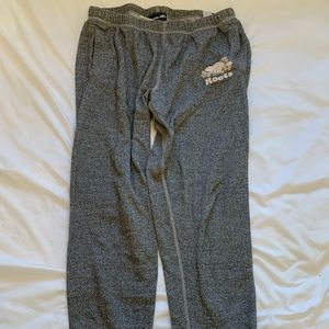 *SOLD* Women’s L Roots sweatpants